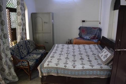 Hive Homestay,,3 star