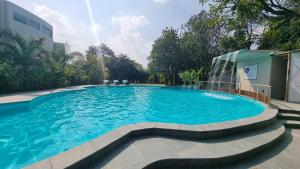 giovanni village resort