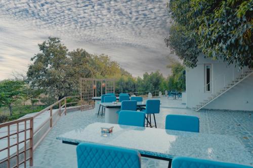 giovanni village resort