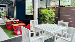 Friends@Sailom,,4 star
