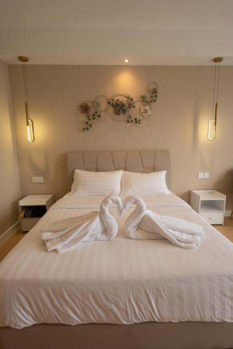 white roses cottage