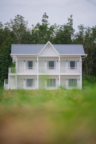 White Roses Cottage,,4 star