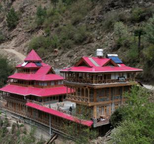 tirthan village resort