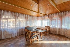tirthan village resort