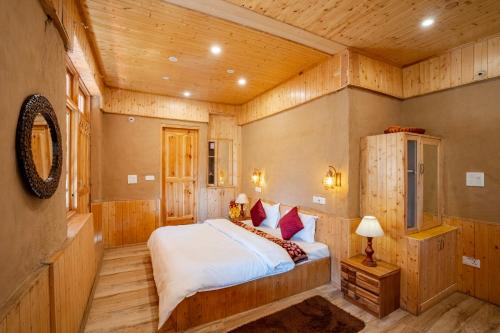 tirthan village resort