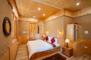 tirthan village resort