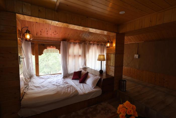 tirthan village resort