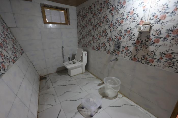 tirthan village resort