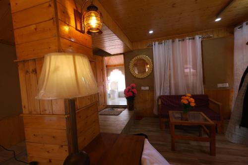 tirthan village resort