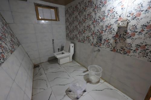 tirthan village resort