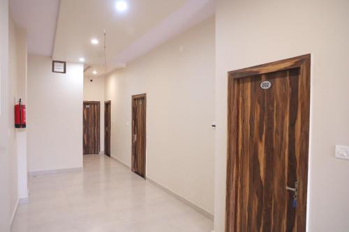Hotel Keshavam Inn,,3 star