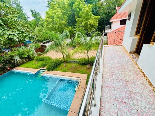 courtyard castle heritage resort