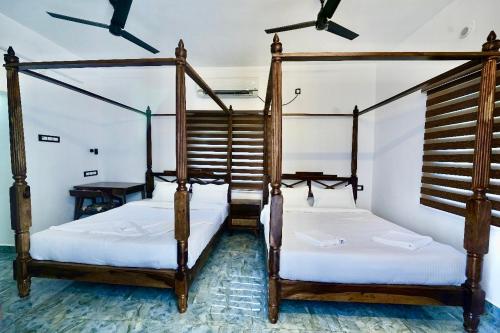 courtyard castle heritage resort