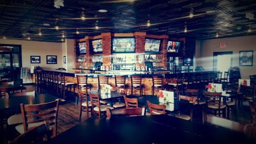 woodfield inn and suites