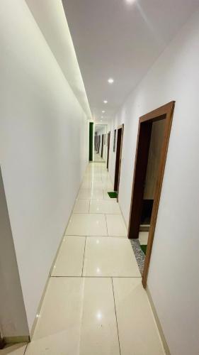 ab hotel and restaurant