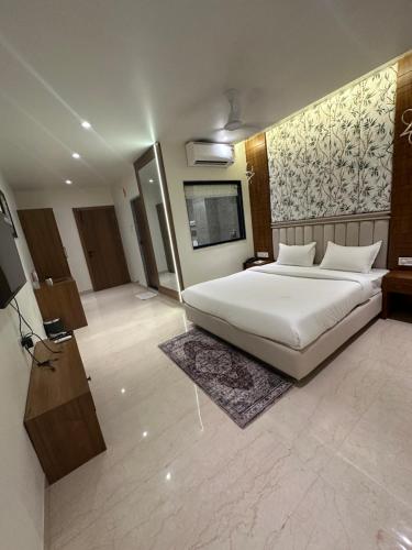 ab hotel and restaurant