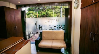 hotel grace executive