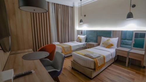 roya al andalus hotel