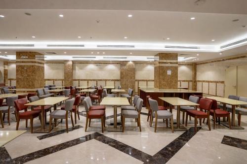 roya al andalus hotel