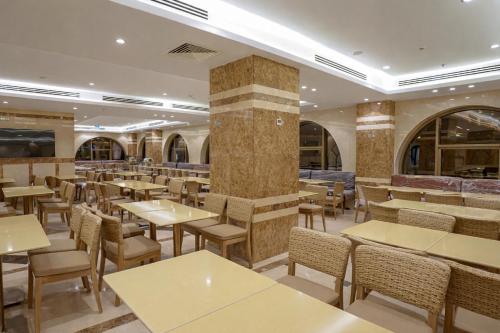 roya al andalus hotel