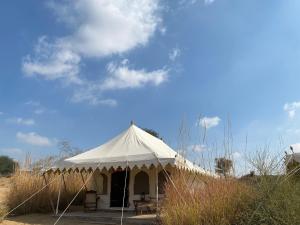 manvar sevan the desert camp