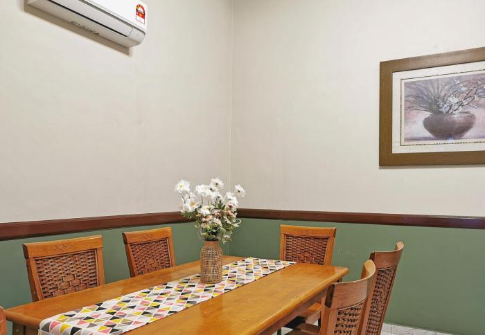 yussy homestay at afamosa villa