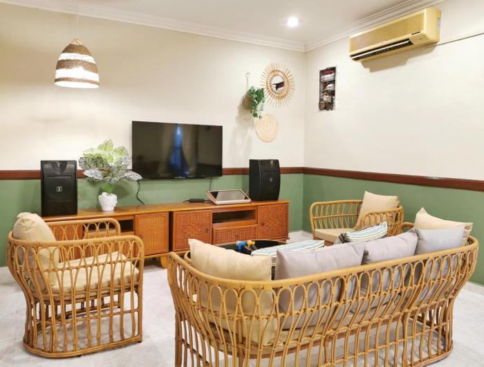 yussy homestay at afamosa villa