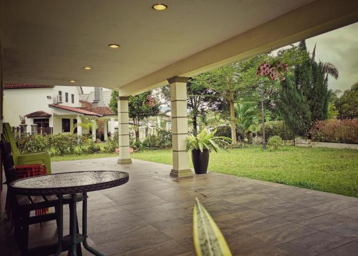 yussy homestay at afamosa villa