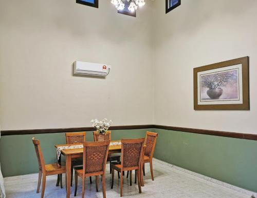 yussy homestay at afamosa villa