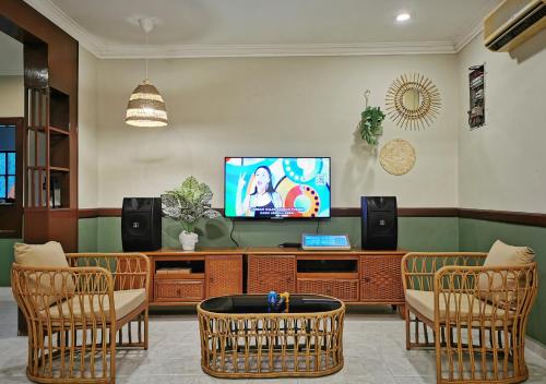 yussy homestay at afamosa villa