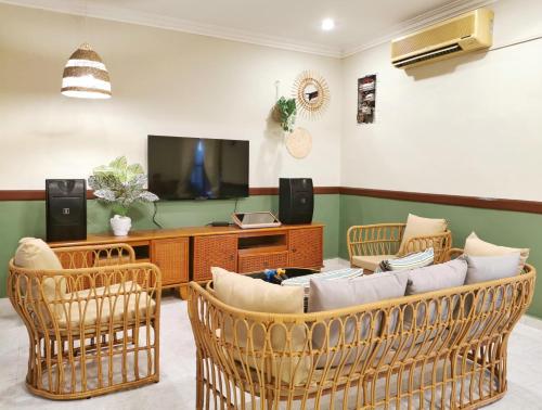 yussy homestay at afamosa villa