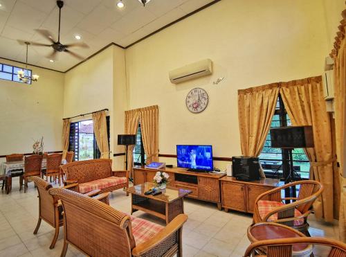 yussy homestay at afamosa villa