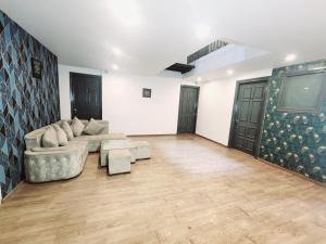 tipsyy inn 003
