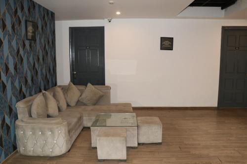 tipsyy inn 003