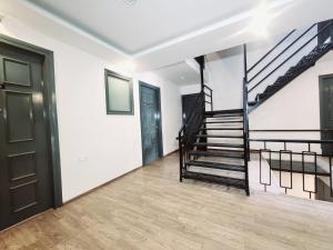tipsyy inn 003