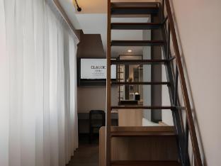 claude hotel