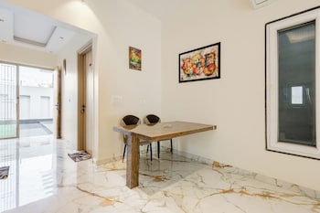 lime tree bnb pari chowk