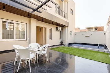 lime tree bnb pari chowk