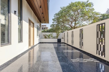 lime tree bnb pari chowk