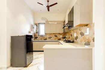 lime tree bnb pari chowk