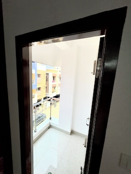 sishya service apartment chennai omr