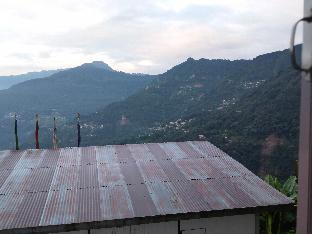 kings palace gangtok mountain view