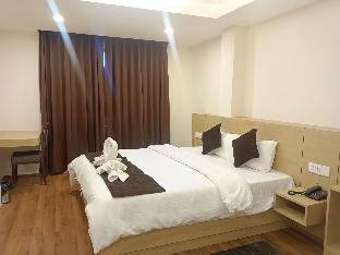 kings palace gangtok mountain view