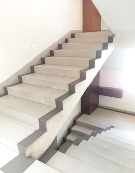 kings palace gangtok mountain view