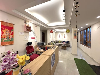 kings palace gangtok mountain view