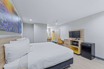 days inn by wyndham mckinney