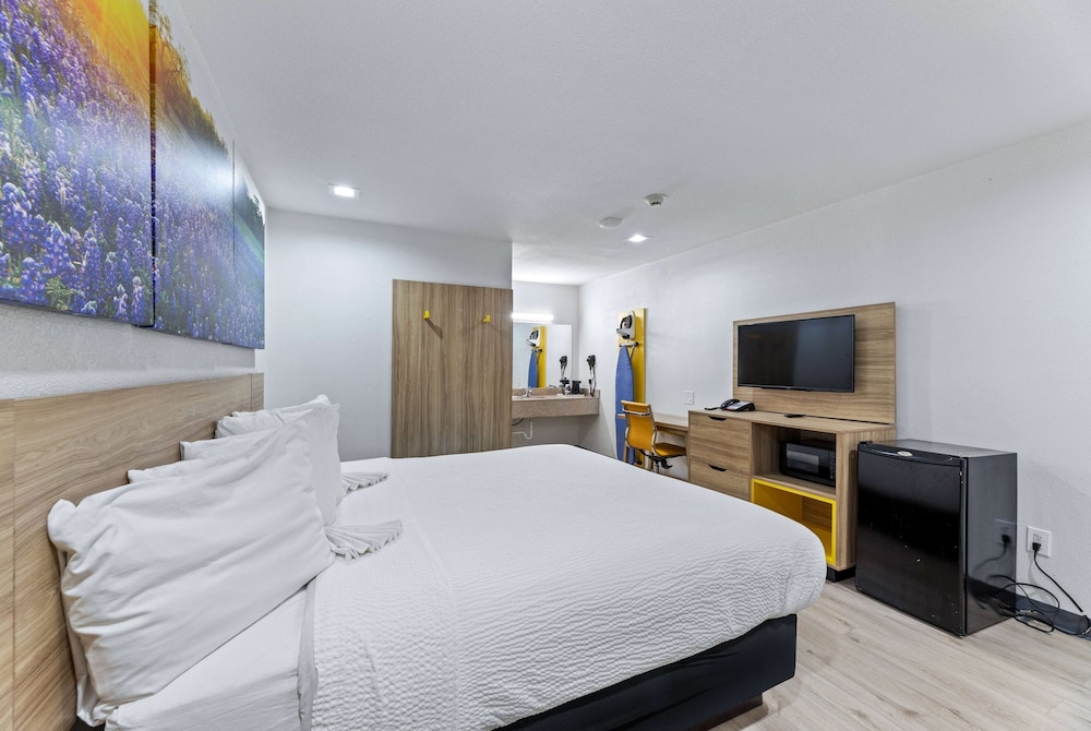 days inn by wyndham mckinney