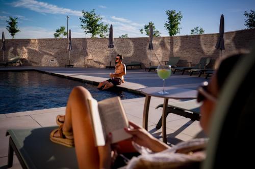 bo hotels ambronay