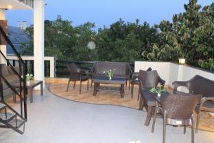 hotel urban galaxy near golden temple