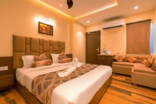 hotel urban galaxy near golden temple